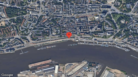 Parc de camping-cars à Hambourg sur la plage de Pauli