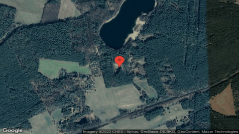 acampar junto al lago